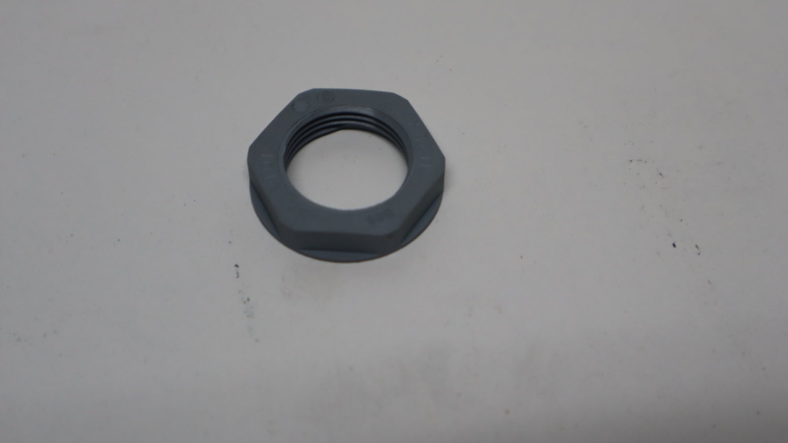 LOCKNUT,M20 X 1.5 HEXAGON,NYLON